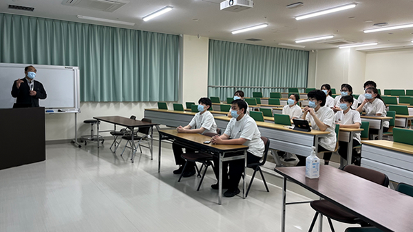 歯学部6年生に入局説明会を開催しました